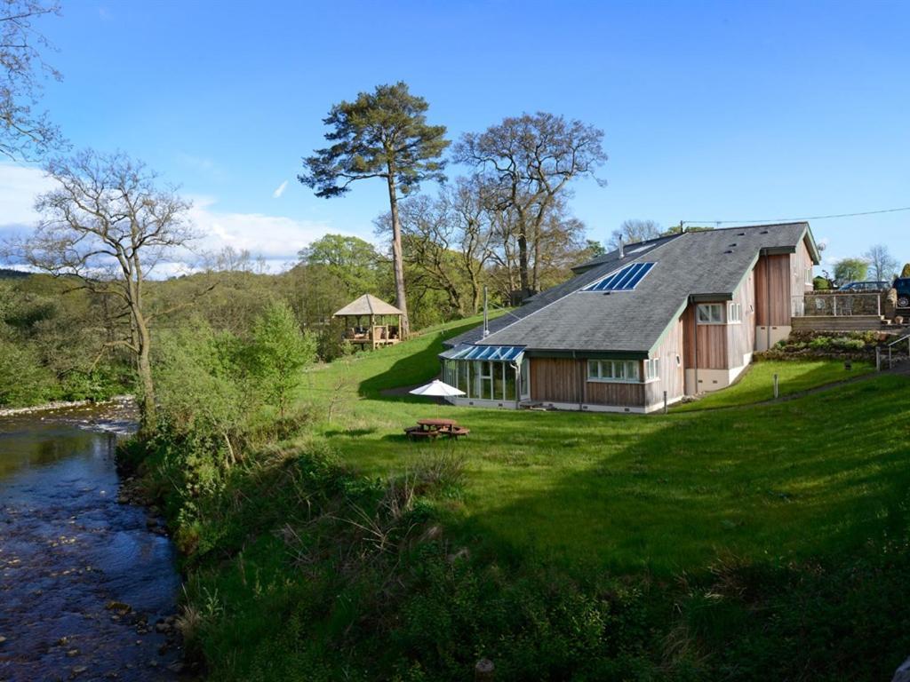 Black Burn Lodge B & B Newcastleton Bagian luar foto