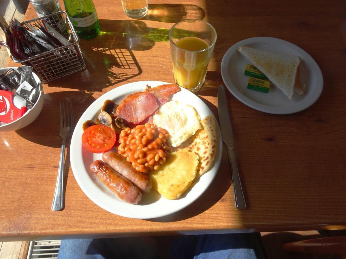 Black Burn Lodge B & B Newcastleton Bagian luar foto
