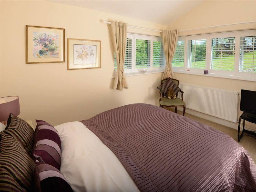 Black Burn Lodge B & B Newcastleton Bagian luar foto